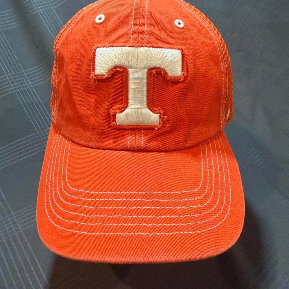 Tennessee volunteers 47 brand trucker